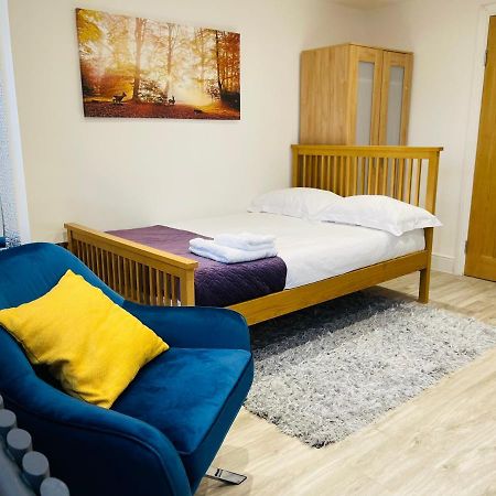New Modern Studio Apartment, Parking, Netflix Kenilworth Esterno foto