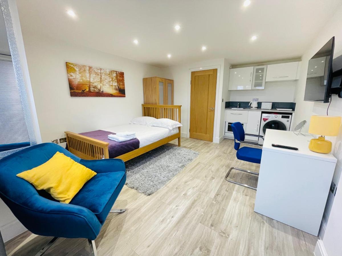 New Modern Studio Apartment, Parking, Netflix Kenilworth Esterno foto